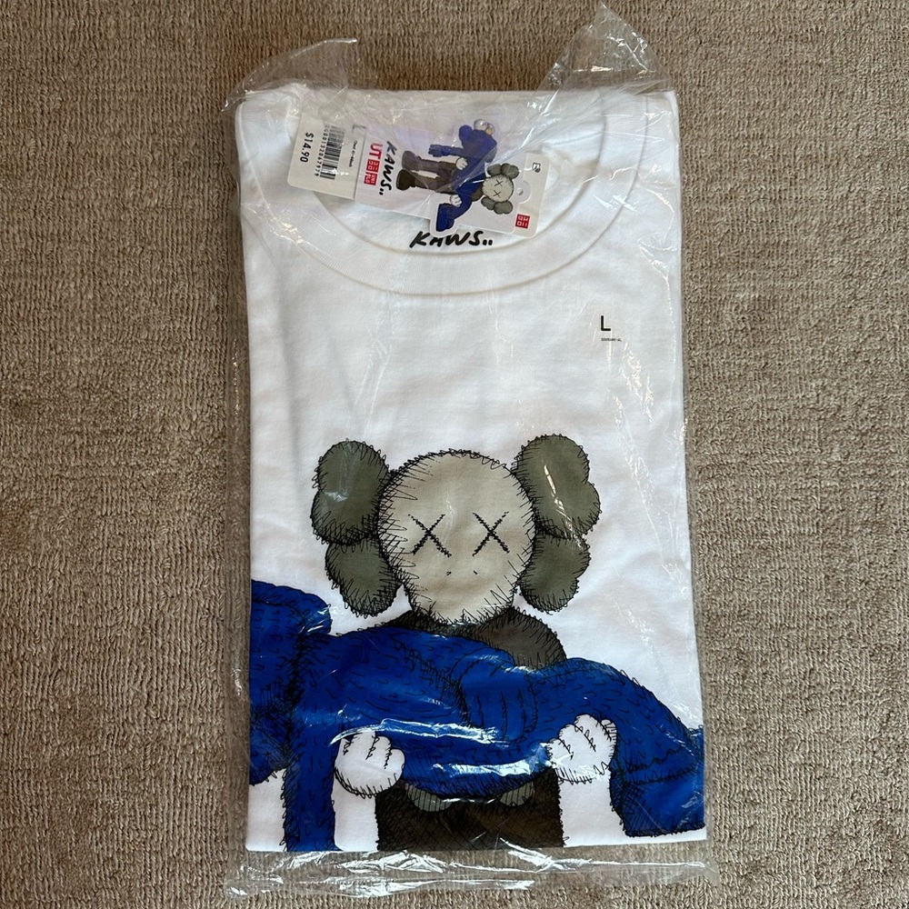 KAWS x Uniqlo Gone Tee